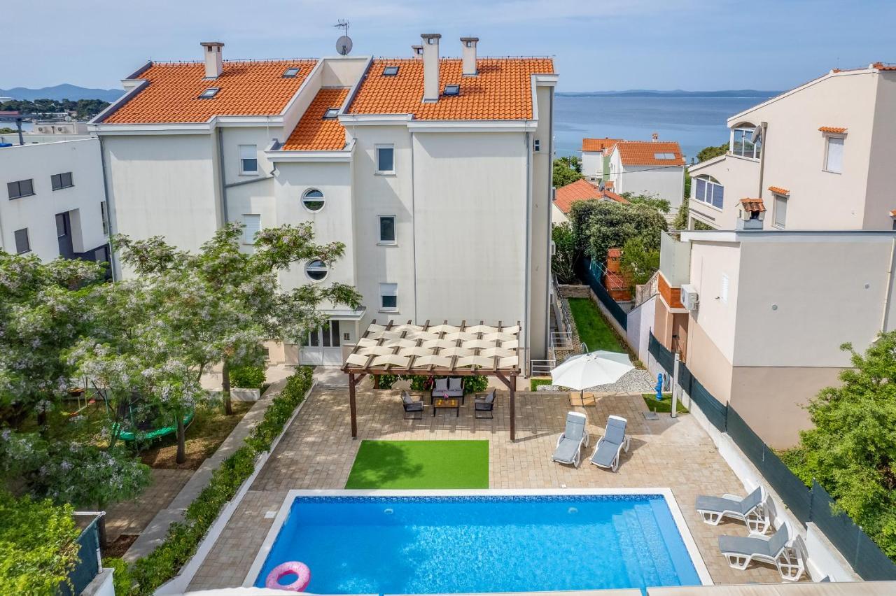 Villa Mirela Petrcane Eksteriør bilde